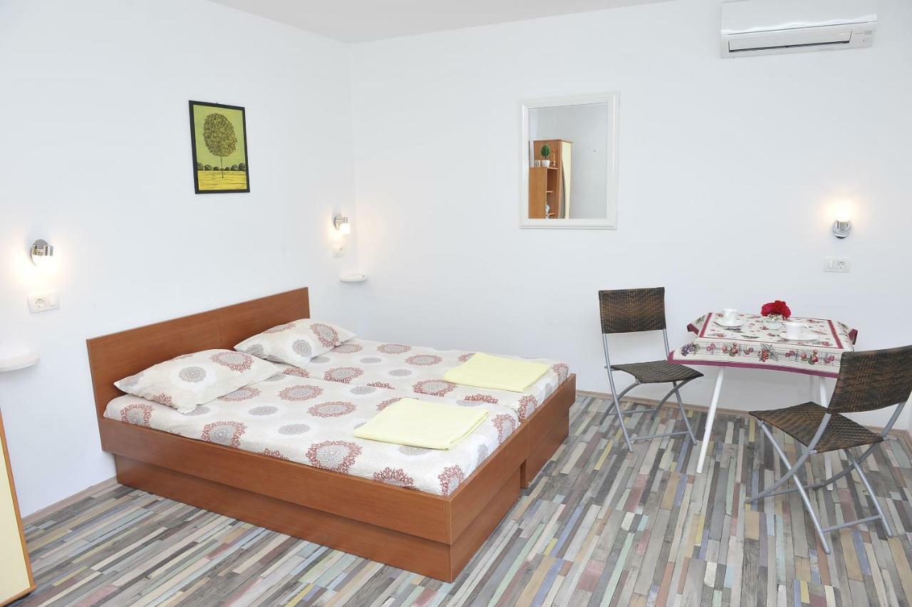 Apartments Neda Ploce  Exterior photo